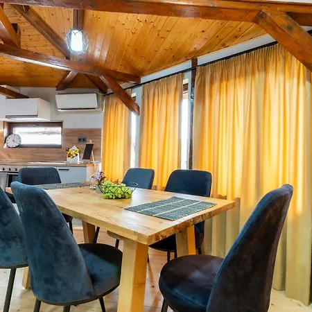 Bobevata - Floor 2 - Stunning View Old Town Veliko Tarnovo