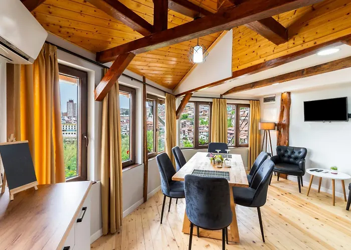 Daire Bobevata - Floor 2 - Stunning View Old Town Tırnova