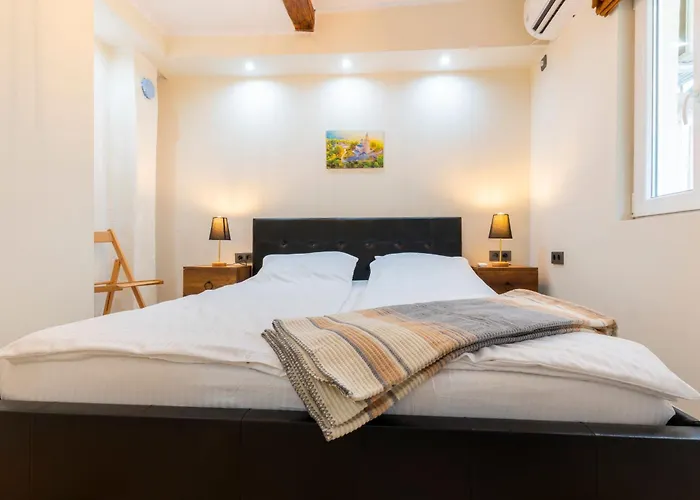 Bobevata - Floor 2 - Stunning View Old Town Daire